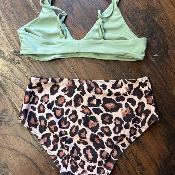 Zaful Mint and Leopard Print Bikini Set <<<161>>>> - Picture 6 of 7